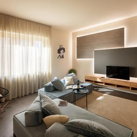 100towers Deluxe Διαμέρισμα