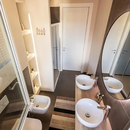 Apartment 100towers Deluxe Alba (Piedmont)